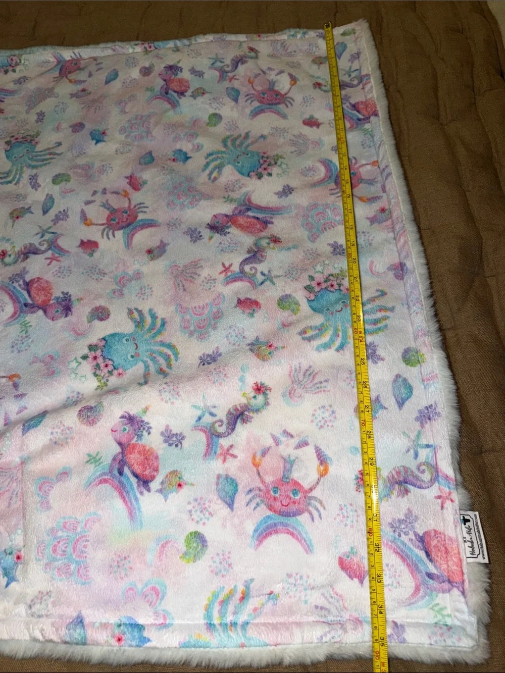 Pastel Sea Creatures Plush Throw Blanket - White & Multi
